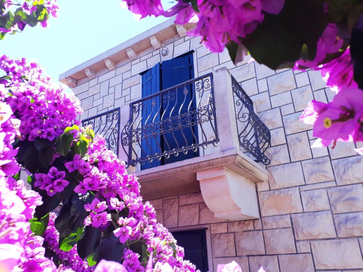 Apartmani Bepina Supetar Exterior photo